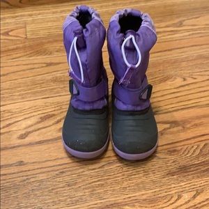 Girls snow boots